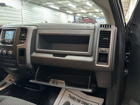 Used 2018 RAM 1500 Express w/ Express Value Package image 28