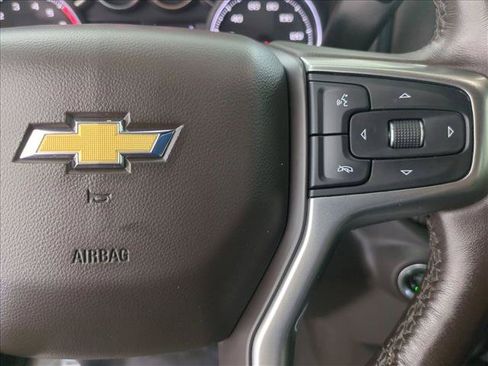 Used 2021 Chevrolet Silverado 1500 LTZ w/ Z71 Off-Road Package AWD/4WD image 30