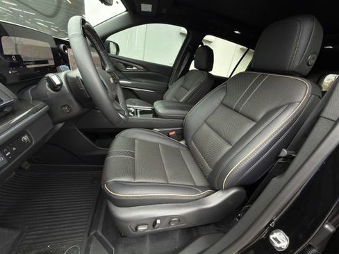 New 2026 Chevrolet Traverse High Country w/ LPO, Floor Liner Package FWD image 19