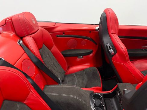Used 2015 Maserati GranTurismo MC RWD image 39