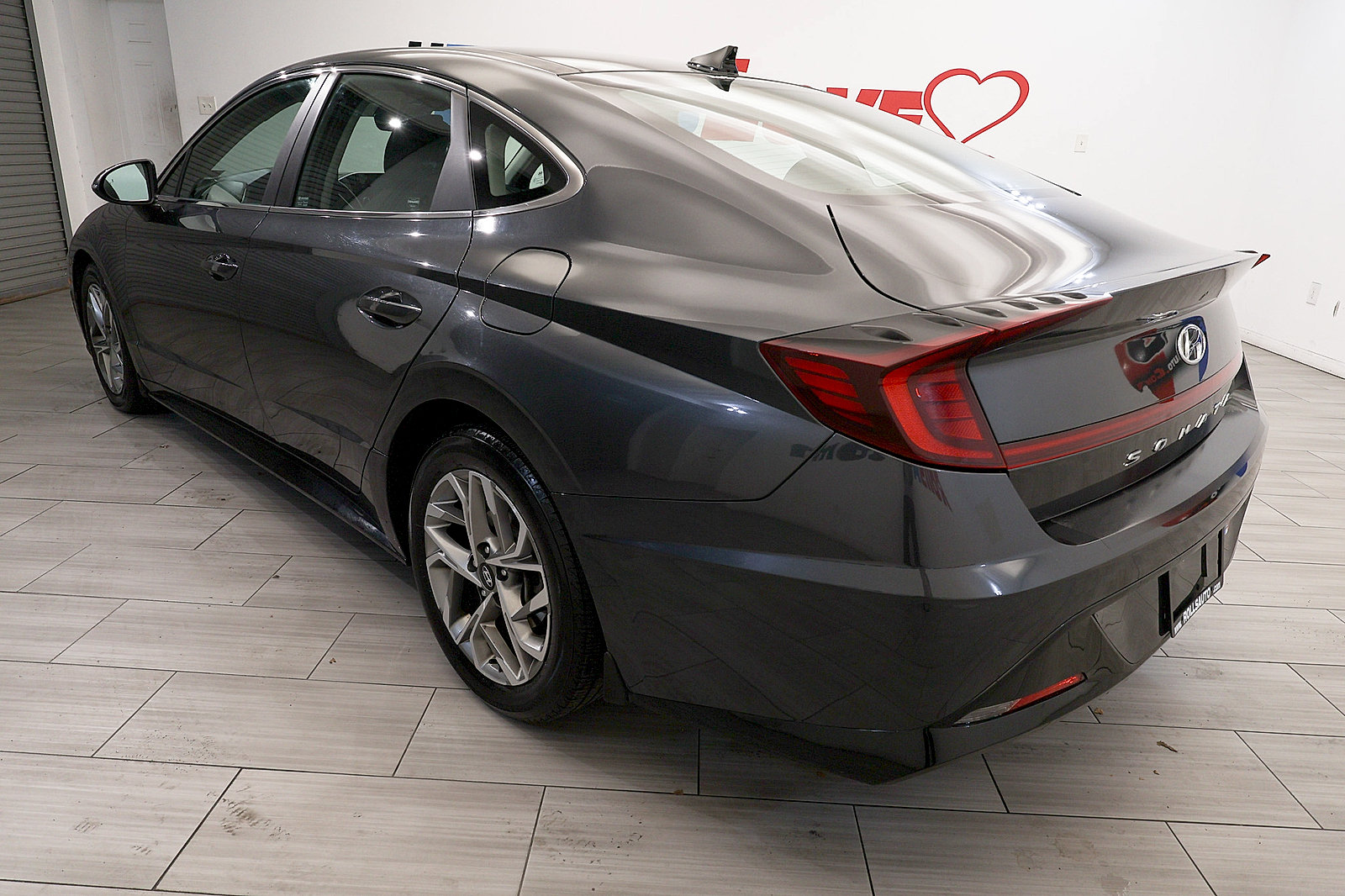Used 2021 Hyundai Sonata SEL w/ Convenience Package FWD image 3