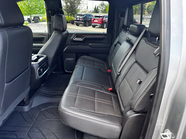 Used 2024 Chevrolet Silverado 3500 High Country w/ High Country Premium Package AWD/4WD image 15