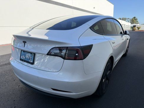 Used 2021 Tesla Model 3 Standard Range Plus RWD image 3