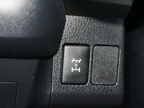 Used 2014 Toyota RAV4 LE image 18