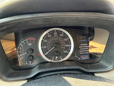Used 2020 Toyota Corolla LE FWD image 24