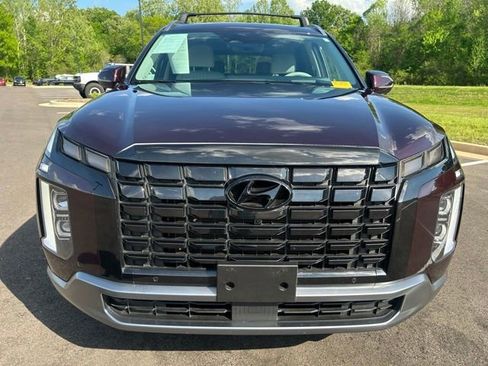 Used 2024 Hyundai Palisade Limited image 2