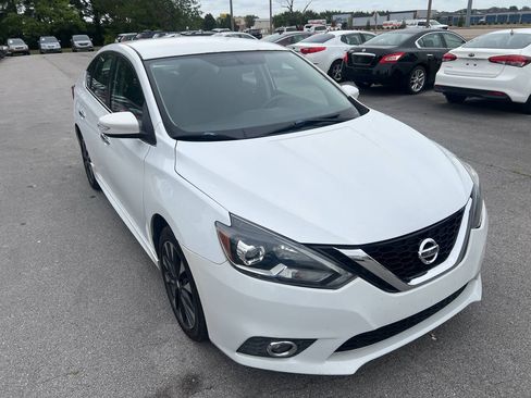 Used 2016 Nissan Sentra SR w/ Driver's Assist Package FWD image 4