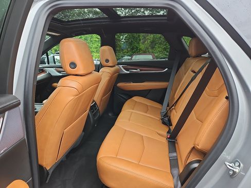 Certified 2026 Cadillac XT5 Premium Luxury w/ Driver Assist Package AWD/4WD image 10
