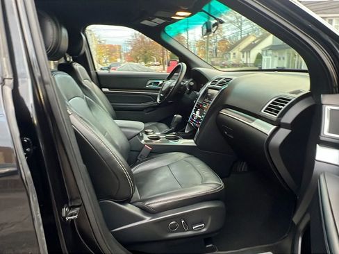 Used 2016 Ford Explorer Limited image 33