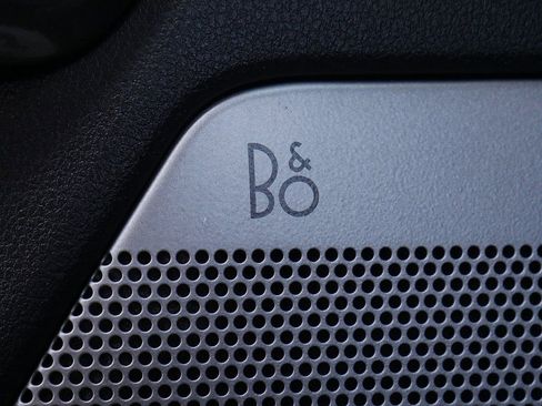 Used 2022 Ford F150 Lariat w/ Equipment Group 502A High image 41