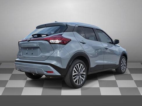 Used 2024 Nissan Kicks SV FWD image 6