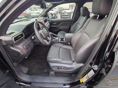 Certified 2025 Toyota Tacoma TRD Sport w/ TRD Sport Premium Package AWD/4WD image 9