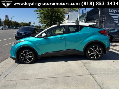 Used 2018 Toyota C-HR XLE FWD image 4