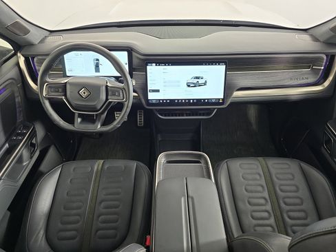 Used 2022 Rivian R1T Adventure image 25
