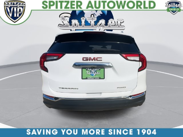 Used 2024 GMC Terrain SLT AWD/4WD image 8