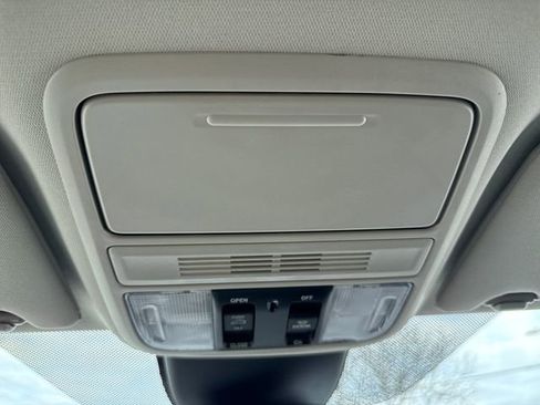 Certified 2025 Honda Odyssey Elite image 43