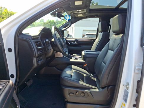 Used 2023 Chevrolet Tahoe RST w/ Luxury Package AWD/4WD image 14