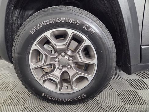 Used 2022 Jeep Cherokee Trailhawk w/ Trailer Tow Group AWD/4WD image 8