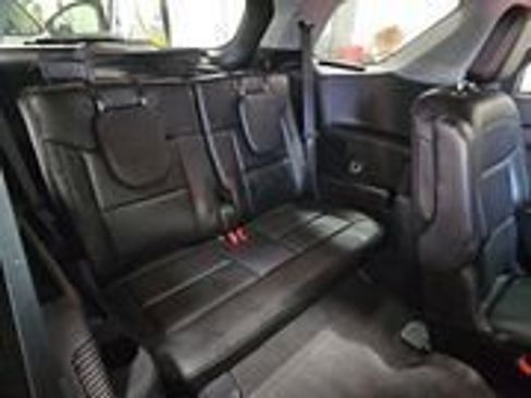 Used 2023 Ford Explorer XLT w/ Equipment Group 202A AWD/4WD image 16