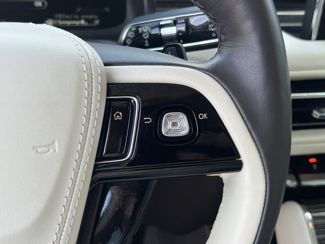 Used 2023 Lincoln Aviator Black Label w/ Dynamic Handling Package AWD/4WD image 30