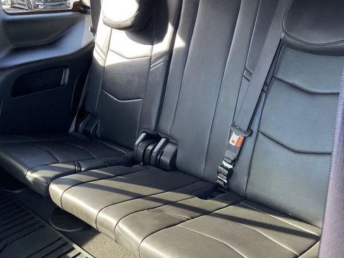 Used 2019 Cadillac Escalade Luxury image 56