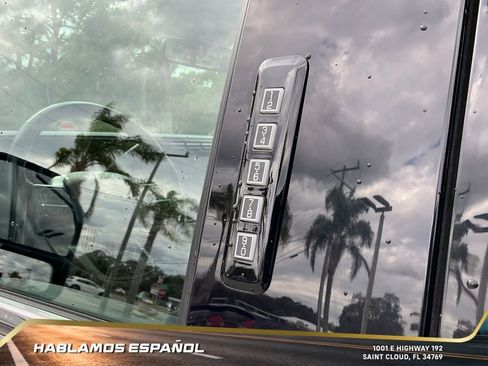 Used 2024 Ford F350 Platinum image 28