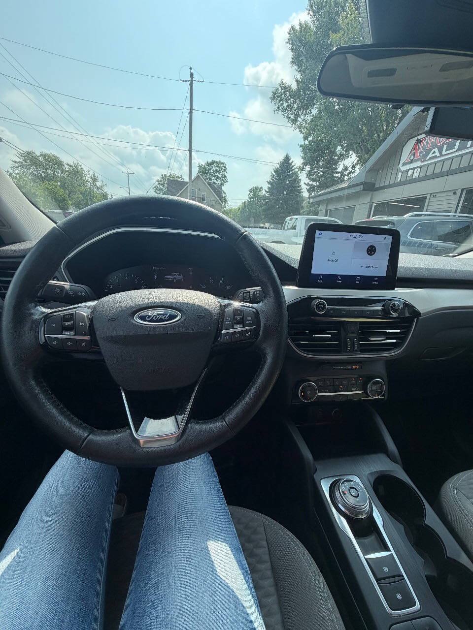 Used 2021 Ford Escape SE w/ Cold Weather Package FWD image 21
