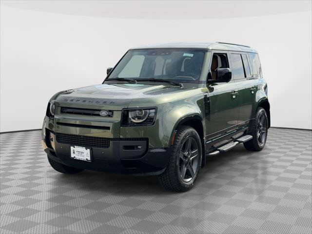 Used 2026 Land Rover Defender 110 X-Dynamic SE AWD/4WD image 3