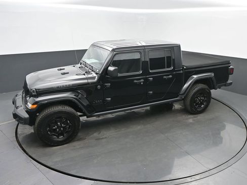 Used 2022 Jeep Gladiator Willys image 38