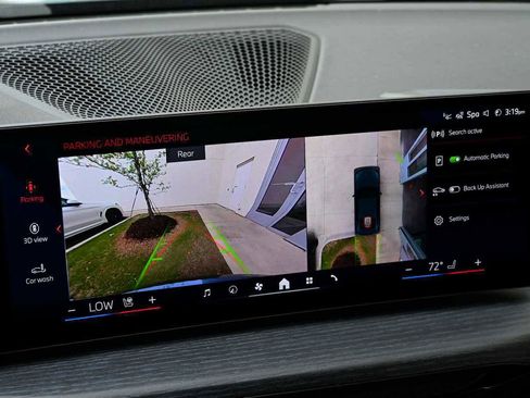 Used 2025 BMW 430i Coupe w/ M Sport Package image 13