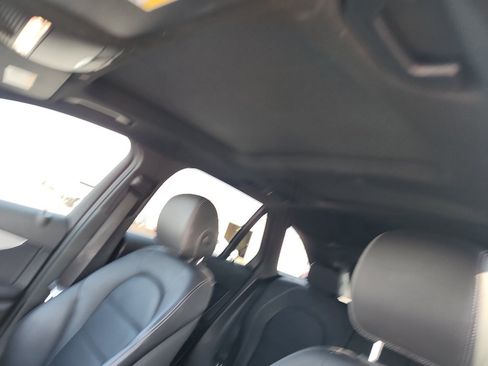 Used 2021 Mercedes-Benz GLC 300 4MATIC image 20