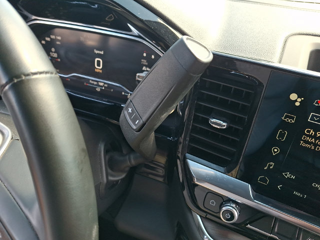 Used 2025 GMC Sierra 1500 SLT AWD/4WD image 15