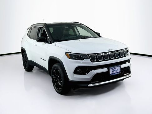 Used 2022 Jeep Compass Limited AWD/4WD image 3