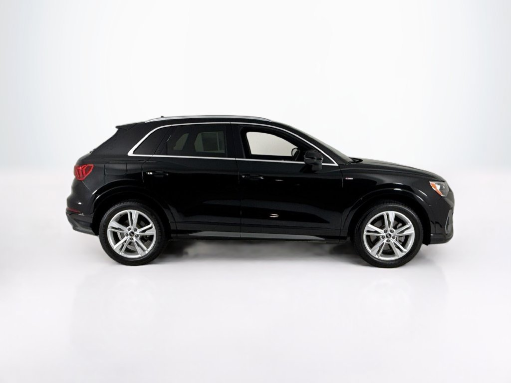 Used 2021 Audi Q3 2.0T Premium w/ Convenience Package AWD/4WD image 6