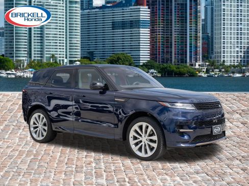 Used 2023 Land Rover Range Rover Sport SE Dynamic AWD/4WD image 3