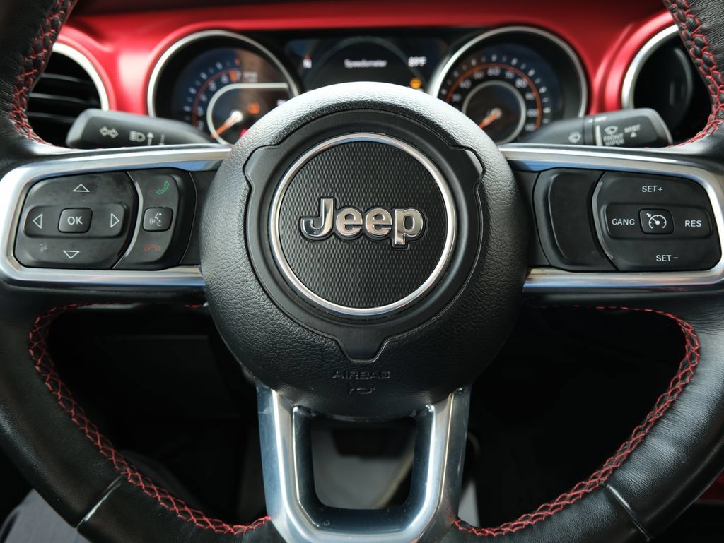 Used 2023 Jeep Gladiator Rubicon w/ Cold Weather Group AWD/4WD image 16