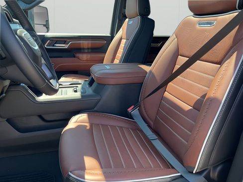 Certified 2025 GMC Sierra 2500 Denali Ultimate image 25