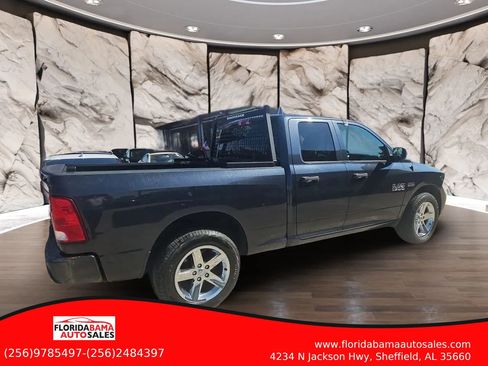 Used 2018 RAM 1500 Express w/ Express Value Package AWD/4WD image 4