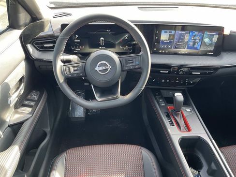 New 2026 Nissan Kicks SR w/ Cold Weather Package FWD image 13