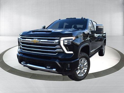 Used 2025 Chevrolet Silverado 2500 High Country w/ High Country Premium Package AWD/4WD image 1