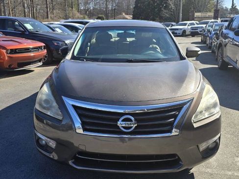 Used 2015 Nissan Altima 2.5 SL w/ Moonroof Package image 2