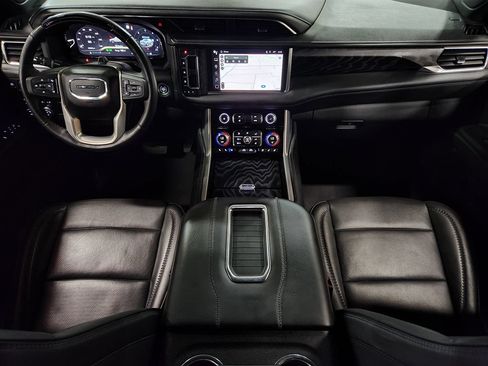 Used 2023 GMC Yukon Denali w/ Advanced Technology Package AWD/4WD image 47