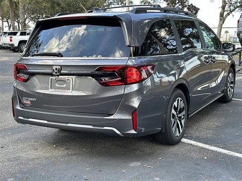 New 2026 Honda Odyssey EX-L image 3