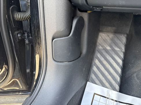 Used 2018 Audi Q3 2.0T Premium image 34