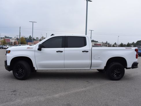 Used 2021 Chevrolet Silverado 1500 Custom Trail Boss w/ LPO, Dark Essentials Package image 6