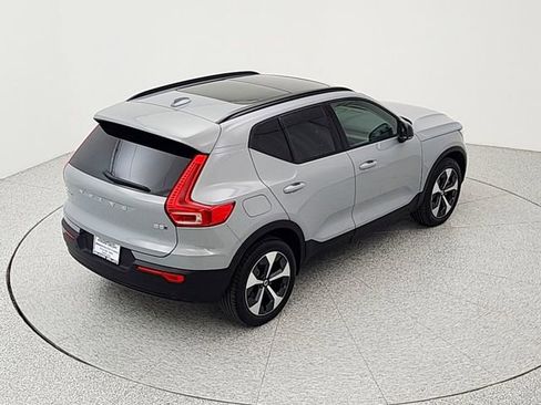 Used 2024 Volvo XC40 B5 Plus w/ Protection Package Premier AWD/4WD image 35