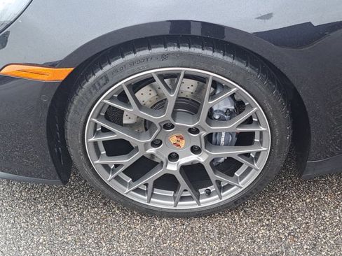 Certified 2025 Porsche 911 Carrera image 14