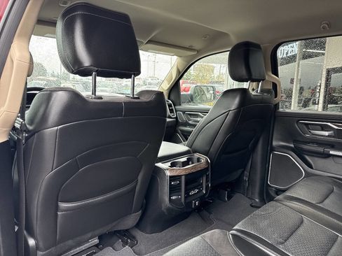 Used 2019 RAM 1500 Laramie AWD/4WD image 28