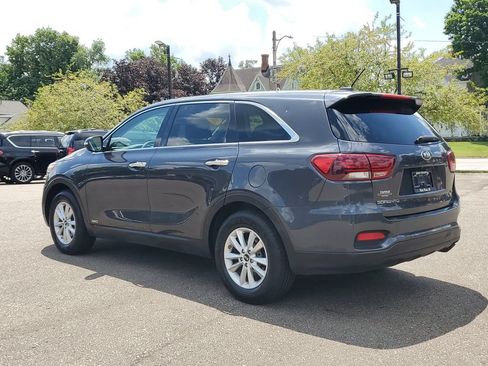 Used 2019 Kia Sorento AWD image 5