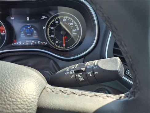 Used 2023 Jeep Cherokee Altitude Lux image 72